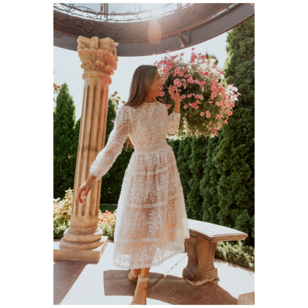 Ivy City Co Cream Lace Midi with Floral Embroidery